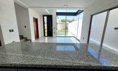 CASA CON ALBERCA EN MORELOS