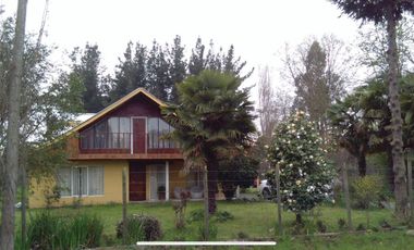 Casa en Venta, Terreno de 2300 m2, Camino a Termas de Chillán.