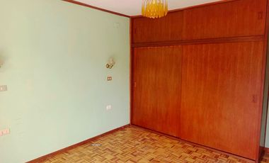 ​Arriendo en Limache!! Centro Condell, casi esquina Serrano. Casa en Arriendo en Limache  $700.000.- pleno centro, uso habitacional (conversable uso c