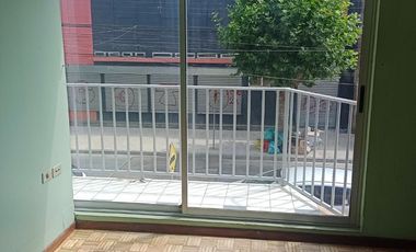 ​Arriendo en Limache!! Centro Condell, casi esquina Serrano. Casa en Arriendo en Limache  $700.000.- pleno centro, uso habitacional (conversable uso c