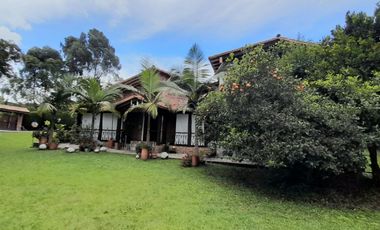 Venta De Finca con terreno Plano De 1.045 Mt2, construcción de 340 mt2, A 20 Minutos Del Aeropuerto, Rionegro, Antioquia