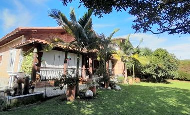 Venta De Finca con terreno Plano De 1.045 Mt2, construcción de 340 mt2, A 20 Minutos Del Aeropuerto, Rionegro, Antioquia