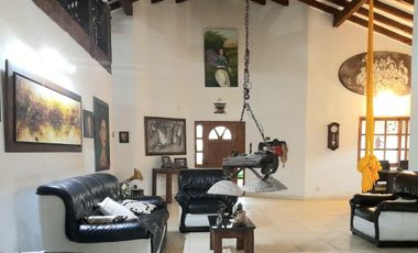Venta De Finca con terreno Plano De 1.045 Mt2, construcción de 340 mt2, A 20 Minutos Del Aeropuerto, Rionegro, Antioquia