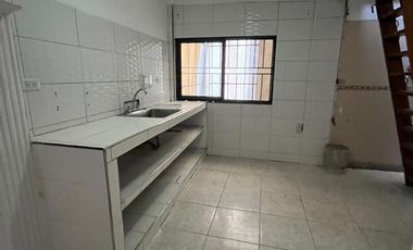 Casa de 4 pisos en venta Barrio La Selva, Cali
