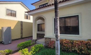 🏡 Casa en Venta Full Amoblada en Ciudad Celeste –  Vía Samborondón