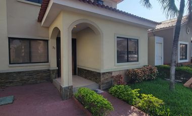 🏡 Casa en Venta Full Amoblada en Ciudad Celeste –  Vía Samborondón