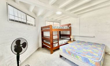 SAN LORENZO: VENDO DEPARTAMENTO PB A 3 CUADRAS DEL MAR