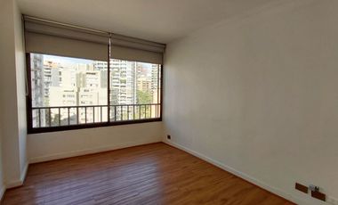 El Golf amplio y luminoso a pasos de Metro, colegios, Iglesia y oficinas.