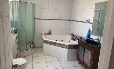 Casa 3 Dorm 2 Baños Estacionamientos ,Macul