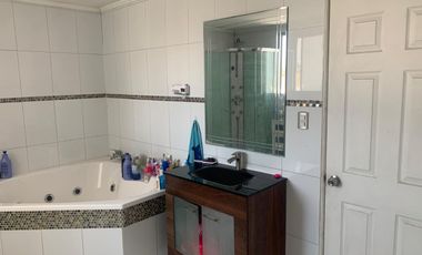 Casa 3 Dorm 2 Baños Estacionamientos ,Macul