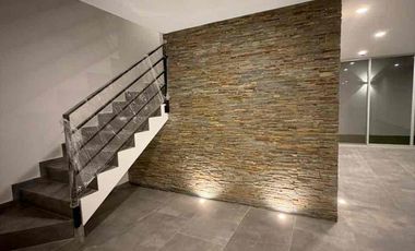 Casa en Venta ( nueva)  privada Cennet