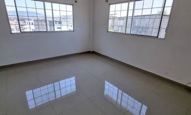 Casa en Alquiler en Urbanor, 2 Hab, 2 Baños, Parqueo, Norte de Guayaquil.