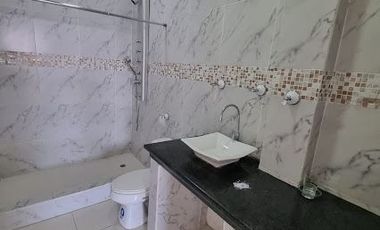 Casa en Alquiler en Urbanor, 2 Hab, 2 Baños, Parqueo, Norte de Guayaquil.