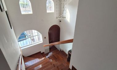 Casa en Alquiler en Higuereta, Surco – Ideal Oficina o Empresa – US$ 3,500 4 estacionamientos