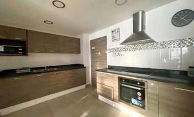 En Manta se Alquila Departamento Amoblado de 2 Dormitorios. Sector Uñima-Urbanización Pedro Balda