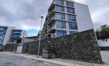 PREVENTA DEPARTAMENTO EN ZIBATA CON ACABADOS DE LUJO Y TERRAZA