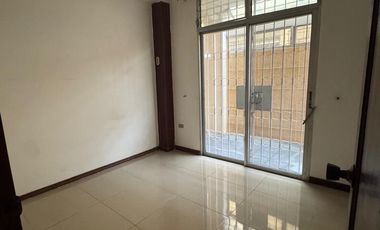 En alquiler departamento de 2 dormitorios en Alborada 10ma etapa.