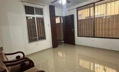 En alquiler departamento de 2 dormitorios en Alborada 10ma etapa.