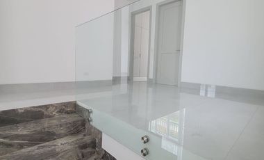 Lujosa Casa de Estreno en Venta en Aires Norte – Nuevo Samborondón