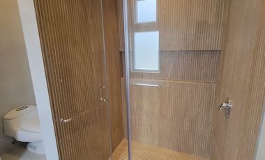 Lujosa Casa de Estreno en Venta en Aires Norte – Nuevo Samborondón