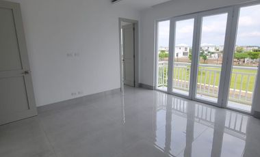 Lujosa Casa de Estreno en Venta en Aires Norte – Nuevo Samborondón
