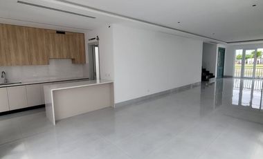 Lujosa Casa de Estreno en Venta en Aires Norte – Nuevo Samborondón