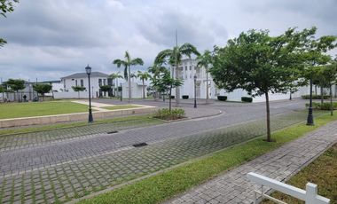 Lujosa Casa de Estreno en Venta en Aires Norte – Nuevo Samborondón