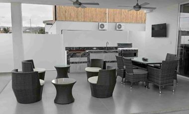 Villa vendo en la Urbanización la Herradura del mar