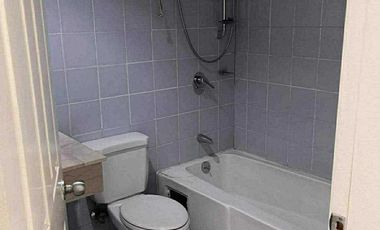 Penthouse Unit + 1 parking slot WEST OF AYALA Condominium Gil Puyat Ave, Makati City For Sale