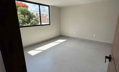 CASA COMERCIAL EN PANORAMA