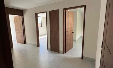 CASA COMERCIAL EN PANORAMA