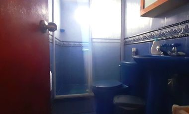 VENTA DE ACOGEDORA FINCA DE DESCANSO, CON ARBOLES FRUTALES, ESCRITURA AL 100%, CERCA A RIONEGRO, MARINILLA, ANTIOQUIA