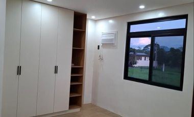 BRAND NEW 4BR HOUSE & LOT FOR SALE IN THE SONOMA RESIDENCES STA ROSA LAGUNA — NEAR NUVALI
