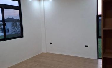 BRAND NEW 4BR HOUSE & LOT FOR SALE IN THE SONOMA RESIDENCES STA ROSA LAGUNA — NEAR NUVALI