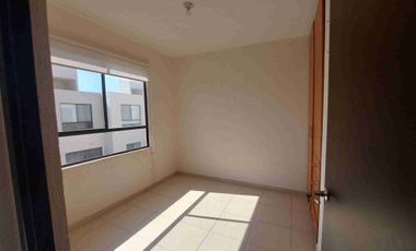 Casa en renta en Fracc. Rincones del Marqués, Qro. cerca de la Universidad Mondragón