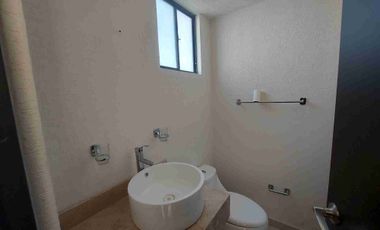 Casa en renta en Fracc. Rincones del Marqués, Qro. cerca de la Universidad Mondragón