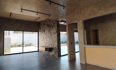 TEPOZTLÁN CON ESCRITURAS UN NIVEL EN PRIVADA