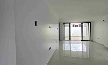 vendo hermosa casa de estreno