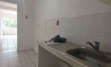 CASA EN VENTA EN COL. HORTALIZAS, VER