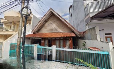 Harga Hitung Tanah! Rumah di Kramat Kwitang 1, Jakarta Pusat - SHM