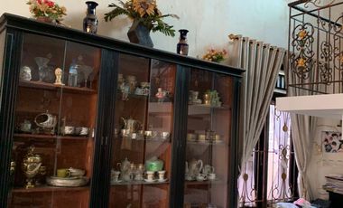 Rumah pinggir jalan raya Majapahit dekat kampus unram