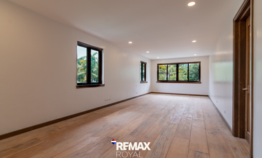 Modern 3-Storey 4 Bedroom Duplex in Bel-Air II Village, Makati