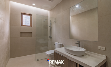 Modern 3-Storey 4 Bedroom Duplex in Bel-Air II Village, Makati