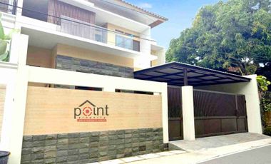 Rumah Baru Luas Mewah 2 lt di Sumber Banjarsari Solo Kota