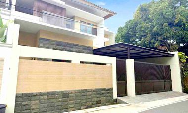 Rumah Baru Luas Mewah 2 lt di Sumber Banjarsari Solo Kota
