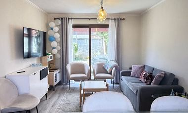 ARRIENDA EXCELENTE CASA EN CONDOMINIO ALTOS DEL MAIPO III