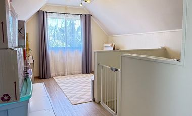 ARRIENDA EXCELENTE CASA EN CONDOMINIO ALTOS DEL MAIPO III