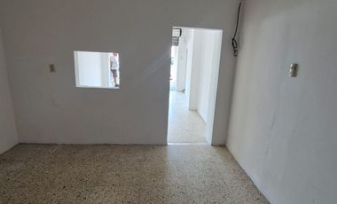 Local Comercial en Alquiler en la Garzota, Avenida Principal, 1 Baño, Norte de Guayaquil.