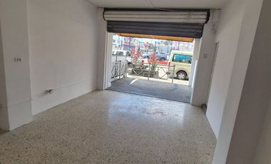 Local Comercial en Alquiler en la Garzota, Avenida Principal, 1 Baño, Norte de Guayaquil.