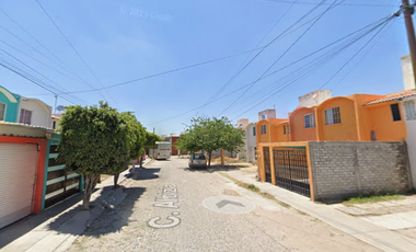OPORTUNIDAD CASA DE DOS PLANTAS EN GEOVILLAS LOS SAUCES. REMATE BANCARIO ¡APROVECHE!